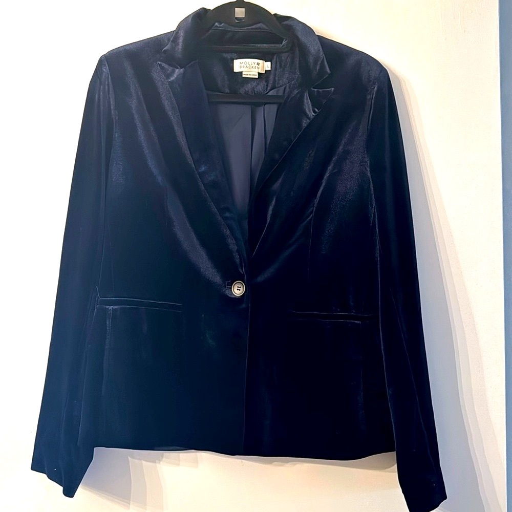 Molly Bracken Large Velvet Dark Blue single Button Long Sleeve Blazer